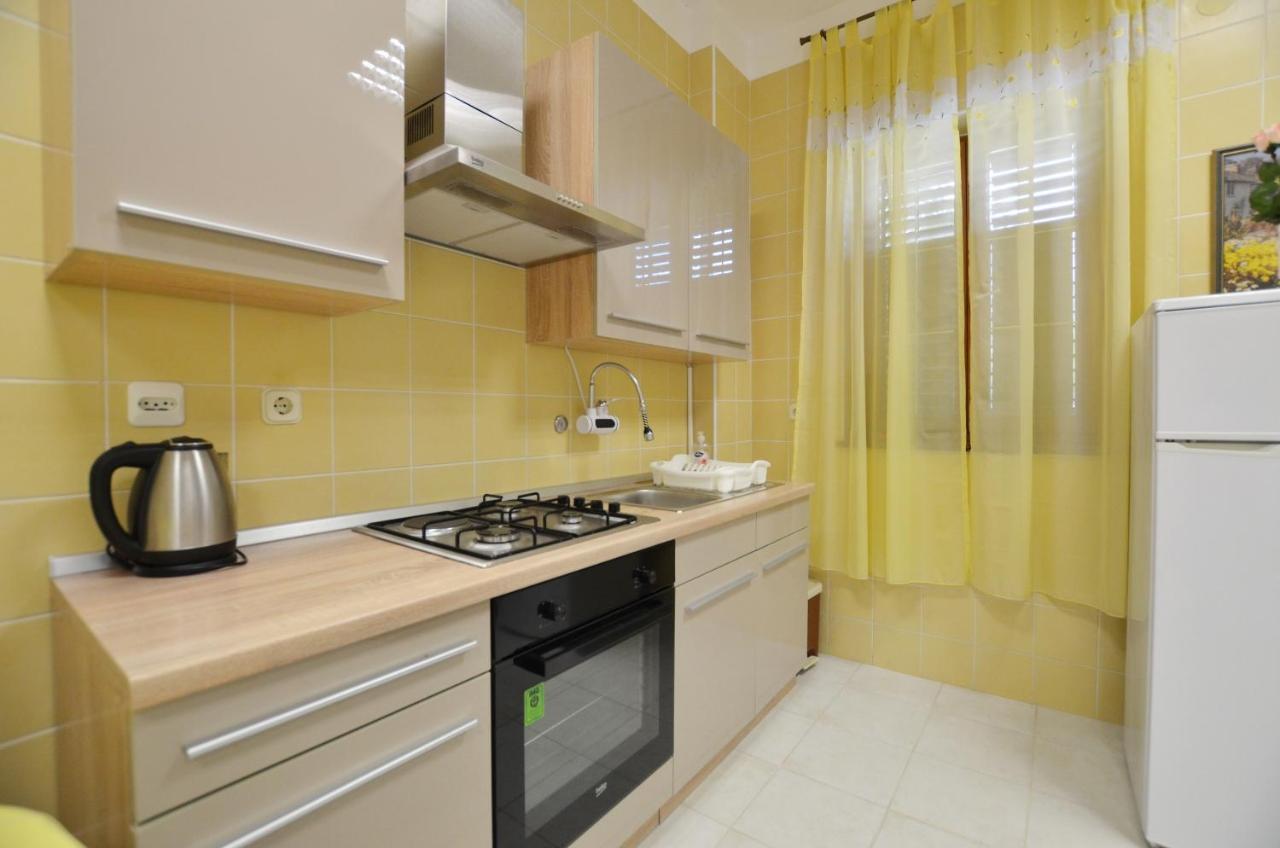 Zminj Apartments Exterior photo