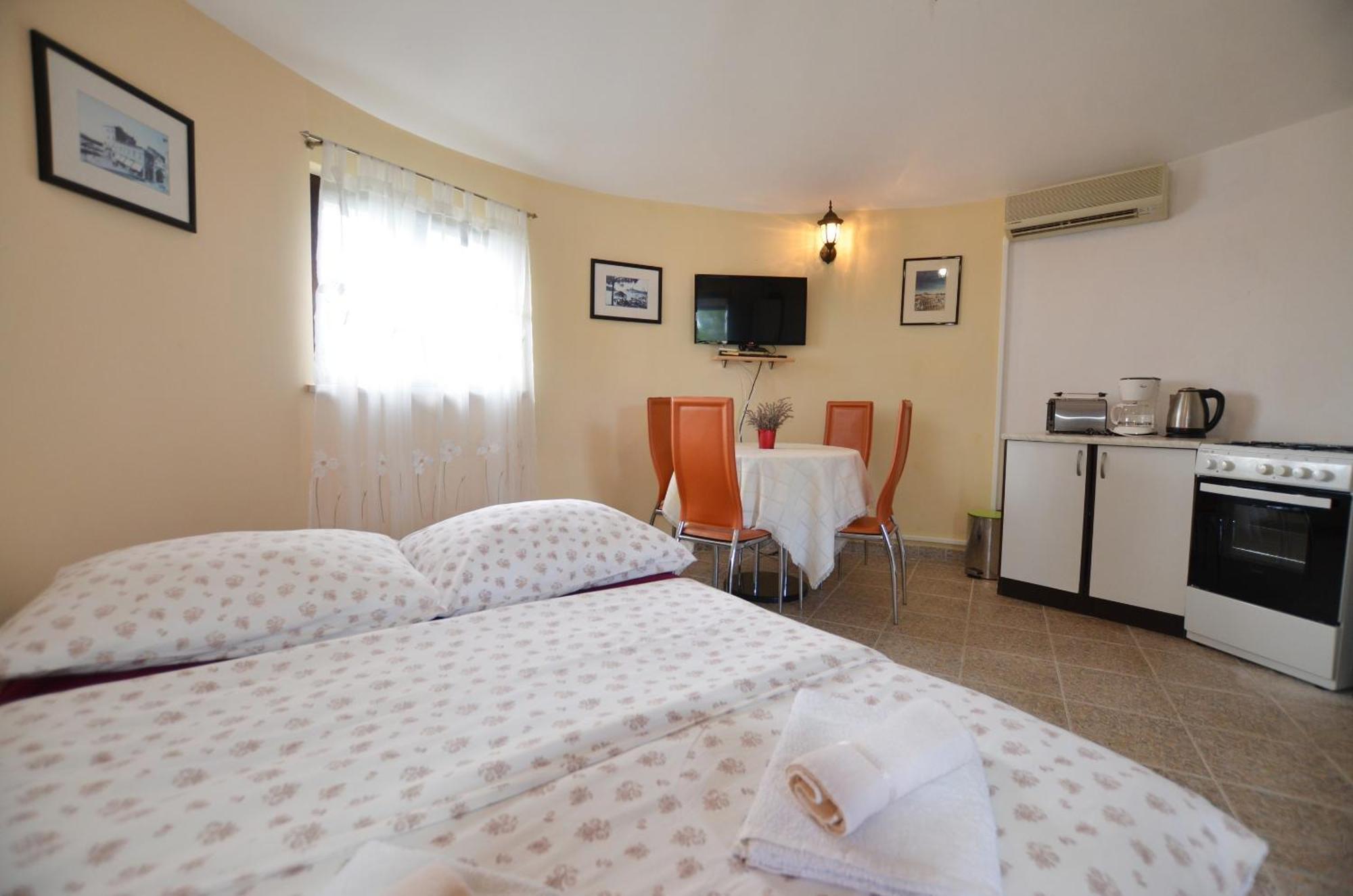 Zminj Apartments Room photo